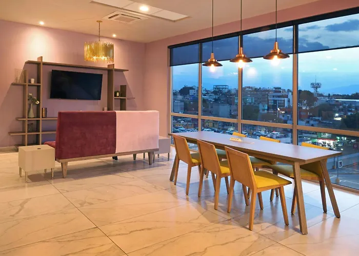 Express By Marriott Ciudad De Mundo E Hotel
