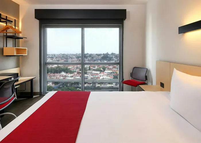 Express By Marriott Ciudad De Mundo E Hotel