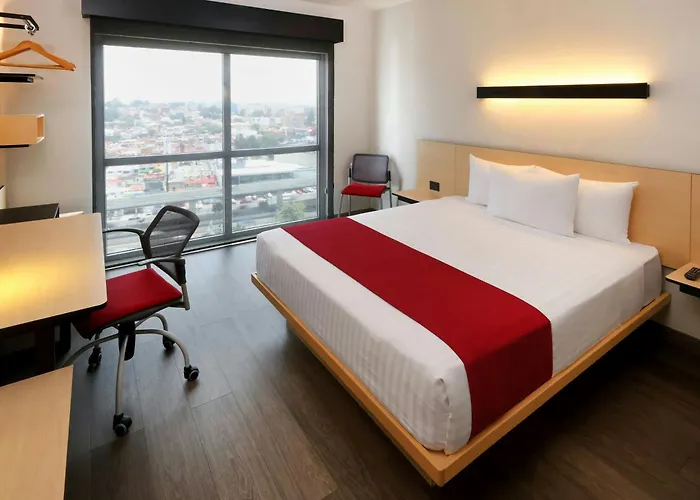 Hotel Express By Marriott Ciudad De Mundo E 3*