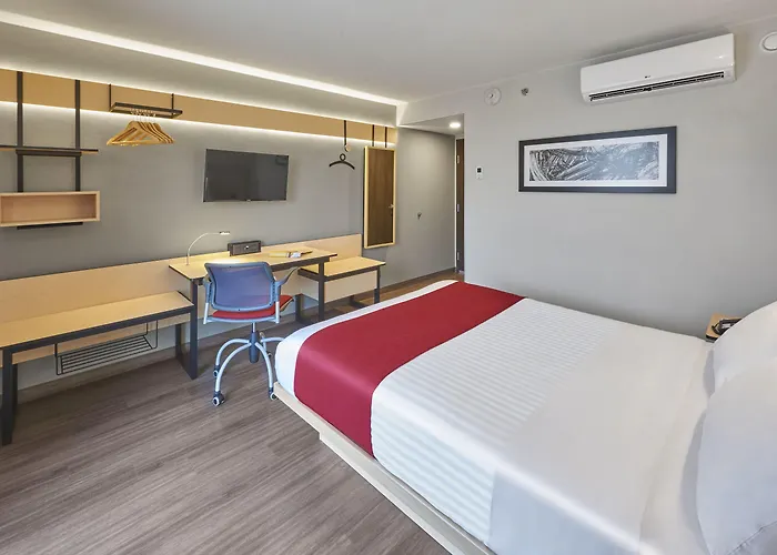 Express By Marriott Ciudad De Mundo E 3*