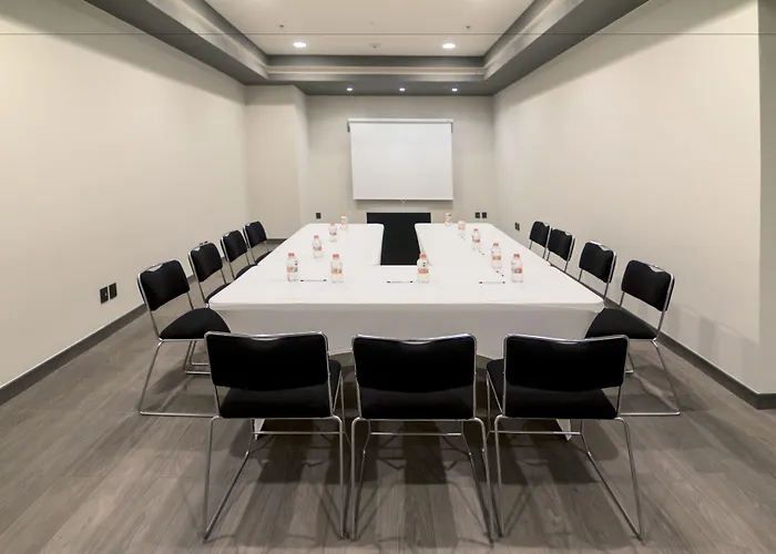 Express By Marriott Ciudad De Mundo E 3*