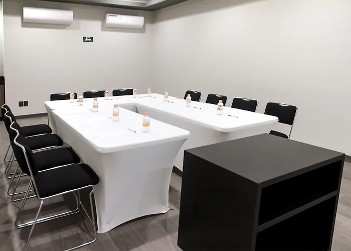 Hotel Express By Marriott Ciudad De Mundo E