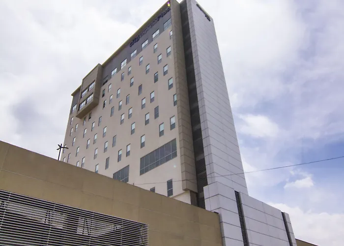 Hotel Express By Marriott Ciudad De Mundo E 3*