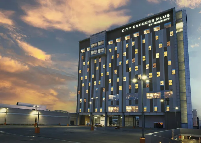 Отель City Express Plus By Marriott Ciudad De Mexico Mundo E 3*